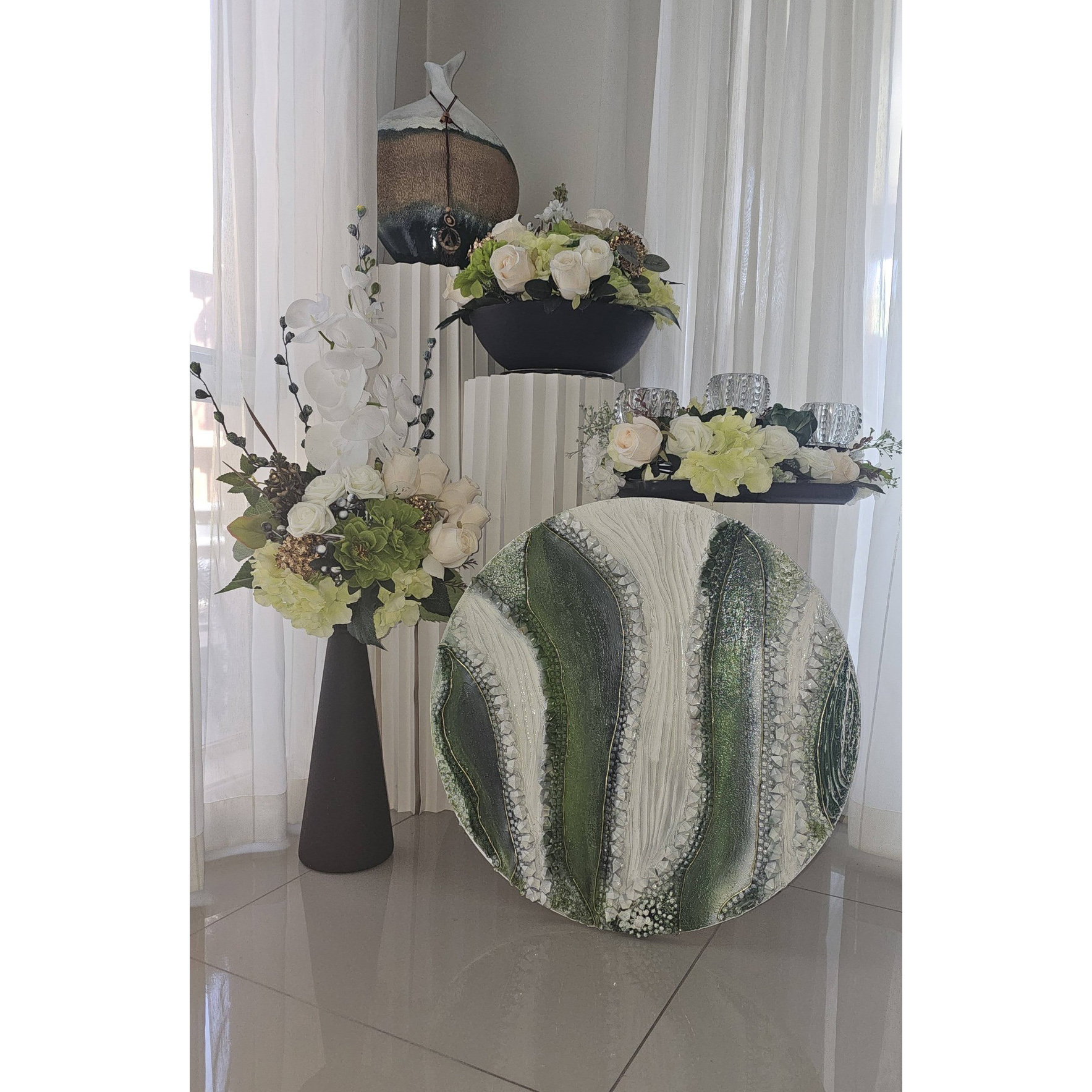 Luxury Gold Arch & Fluted Plinth Floral Set featuring handmade peach lilies, ivory silk roses, and white ribbed pedestals by Studio Forever Bloom.