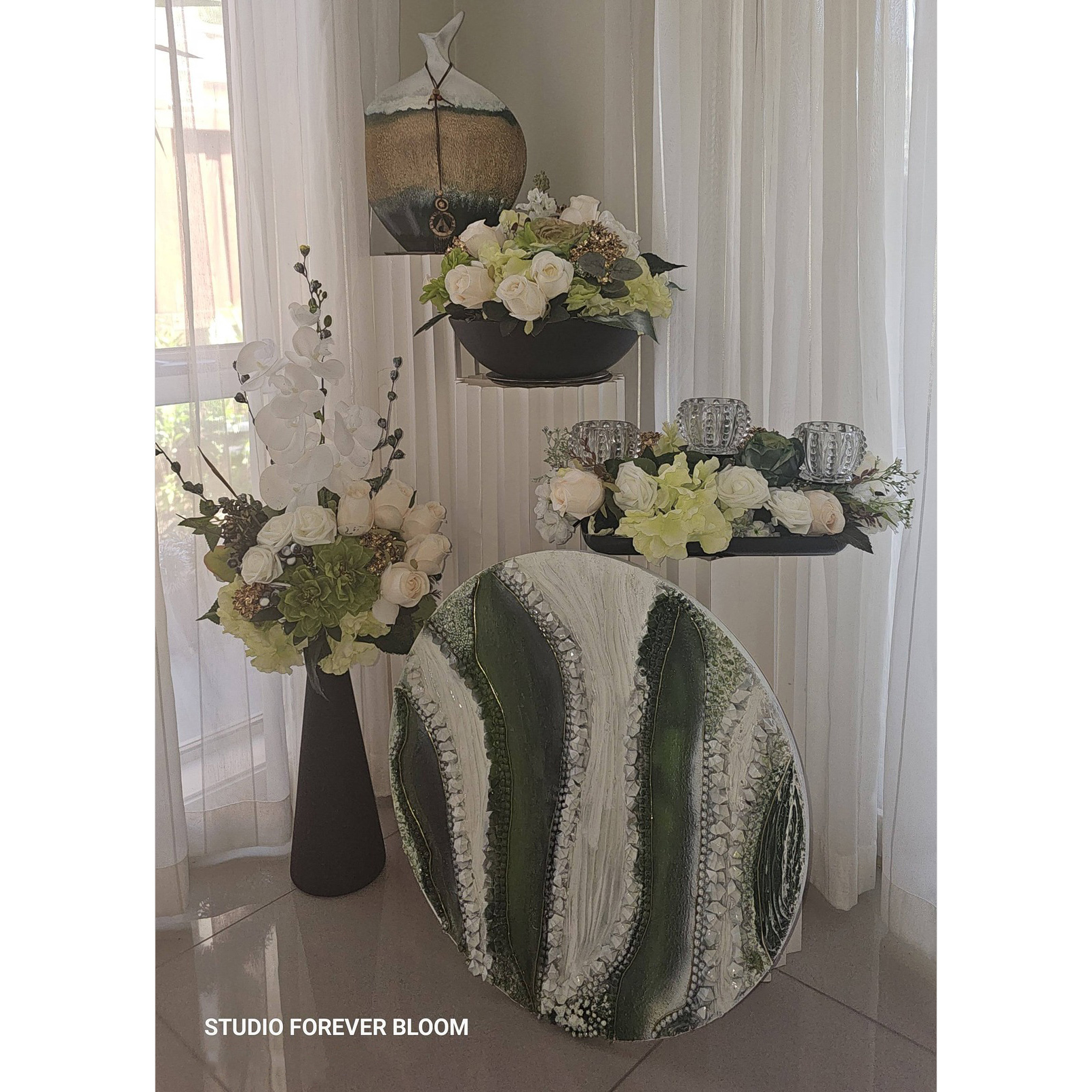 Luxury Gold Arch & Fluted Plinth Floral Set featuring handmade peach lilies, ivory silk roses, and white ribbed pedestals by Studio Forever Bloom.