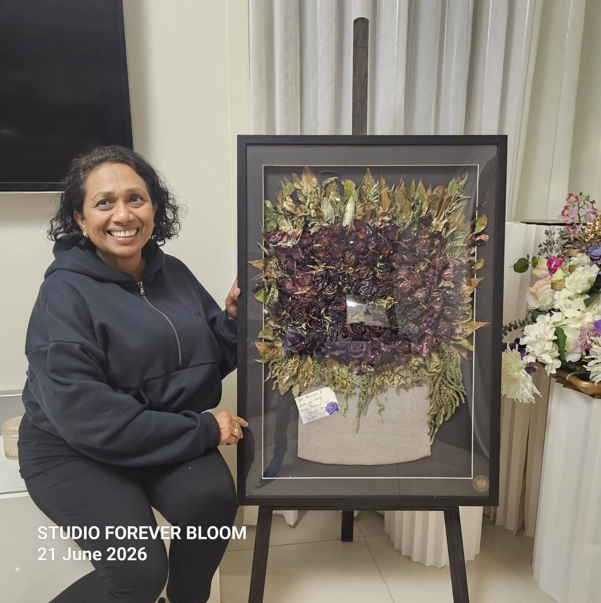3D Pressed Flower Frame Preservation - Custom Wedding & Memorial Keepsake V1
