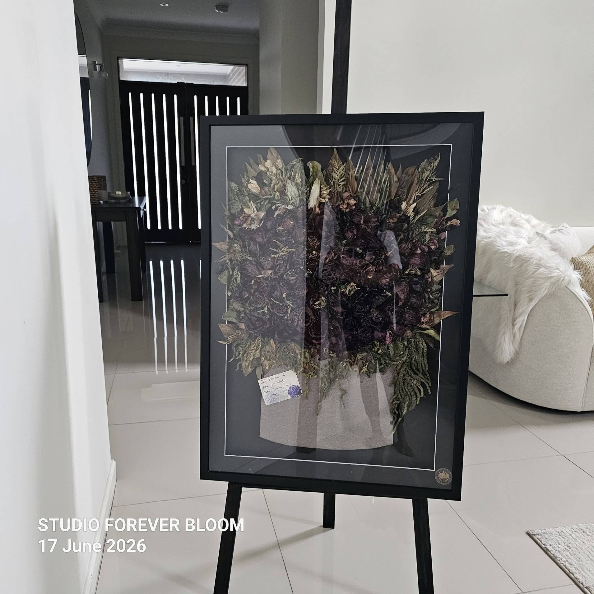 3D Pressed Flower Frame Preservation - Custom Wedding & Memorial Keepsake V1