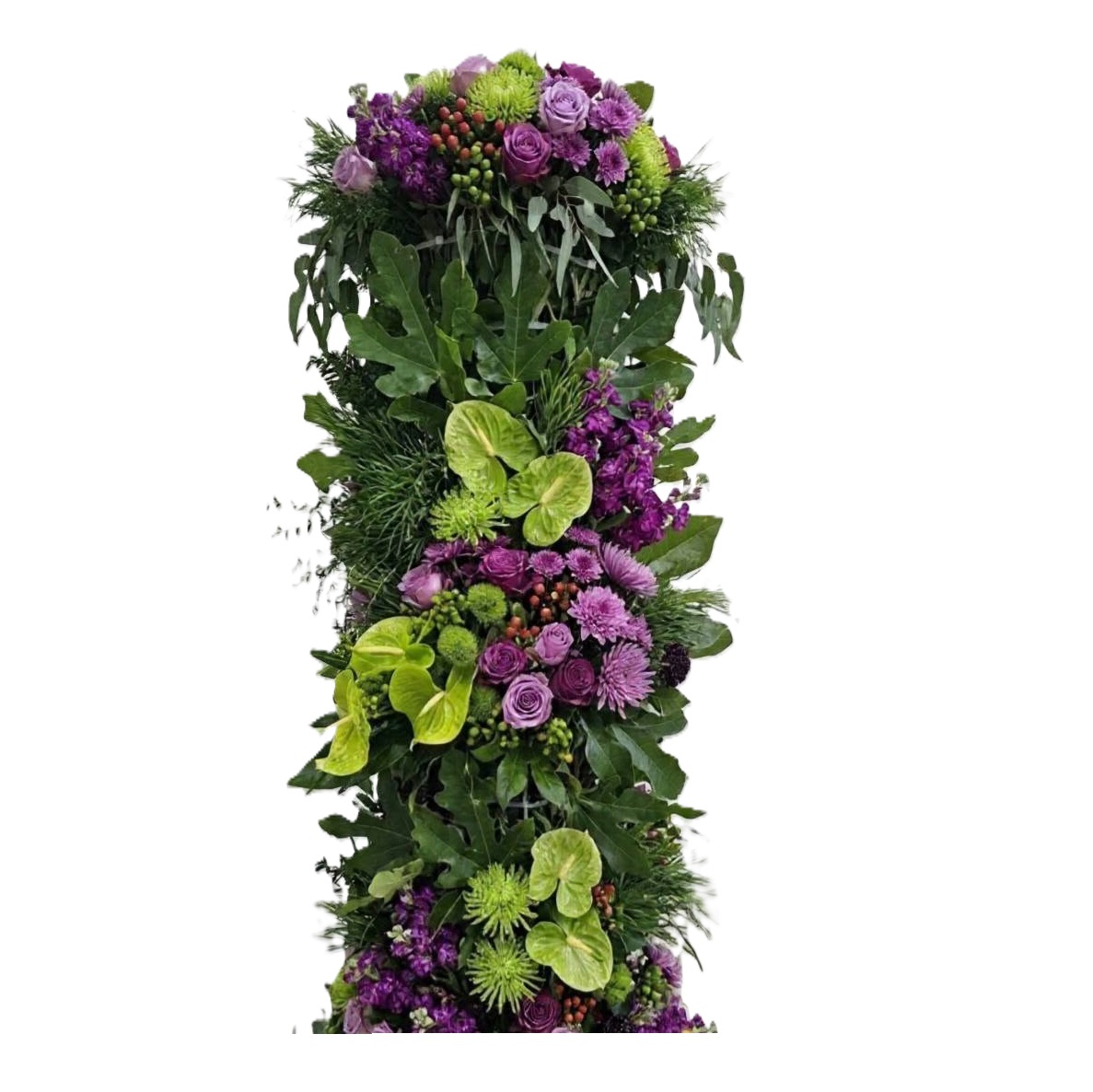 A luxury event decor showcase by Studio Forever Bloom featuring a tall purple and green hybrid floral pillar next to matching silk centerpieces in black pots.